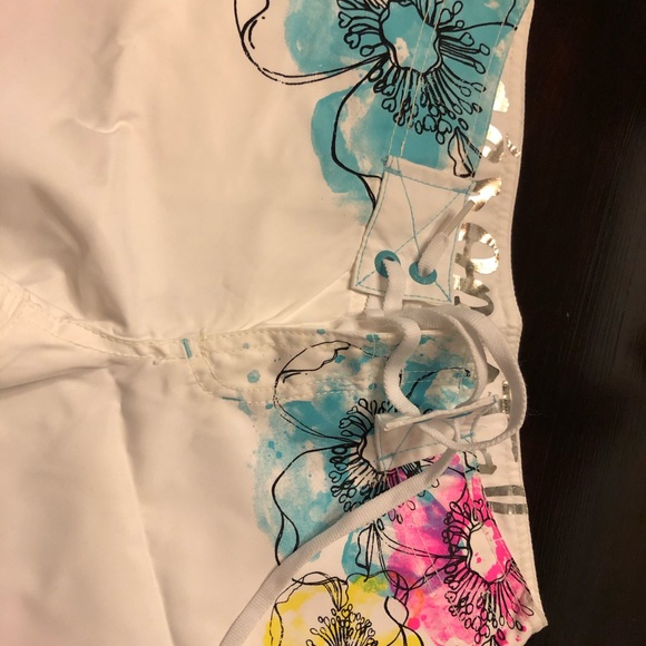 Short - Picture 6 of 7